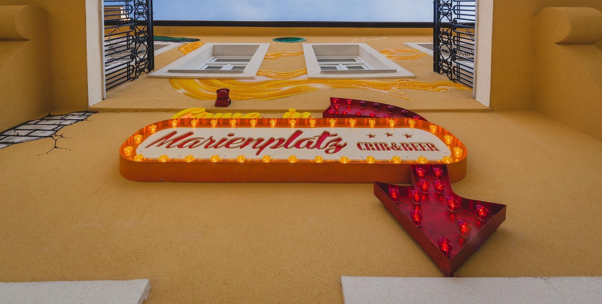 Hotel Marienplatz Podgorica Exteriör bild